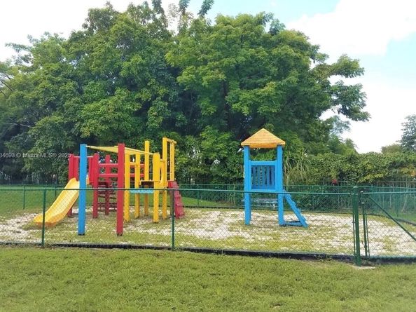 8255 SW 152nd Ave E215, Miami FL 33193