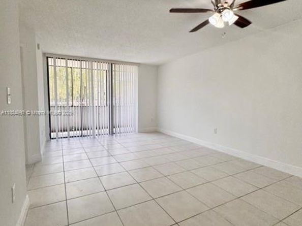 8255 SW 152nd Ave E215, Miami FL 33193