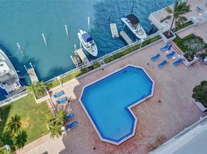 5700 Collins Ave 12E, Miami Beach FL 33140