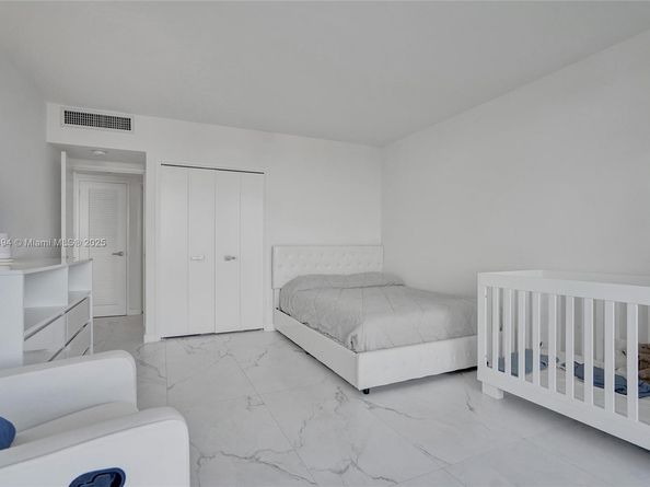 5700 Collins Ave 12E, Miami Beach FL 33140