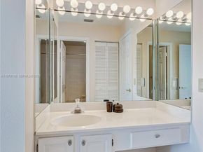 30 Windsor Lane, Palm Beach Gardens FL 33418