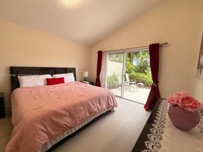 30 Windsor Lane, Palm Beach Gardens FL 33418