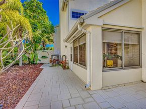 30 Windsor Lane, Palm Beach Gardens FL 33418