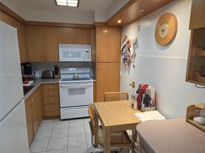 400 Kings Point Dr 1202, Sunny Isles Beach FL 33160