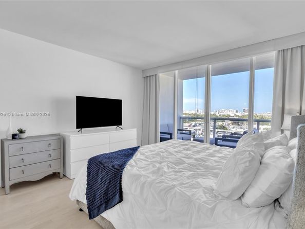 1800 Sunset Harbour Dr 1003, Miami Beach FL 33139