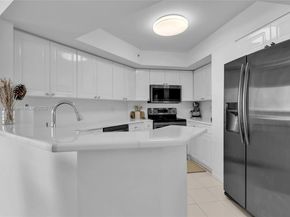 1800 Sunset Harbour Dr 1003, Miami Beach FL 33139