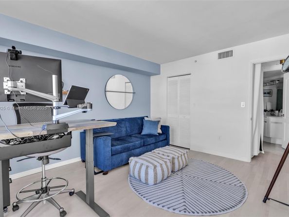 1800 Sunset Harbour Dr 1003, Miami Beach FL 33139