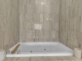 1800 Sunset Harbour Dr 1003, Miami Beach FL 33139