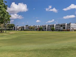 1020 Country Club Dr 305, Margate FL 33063