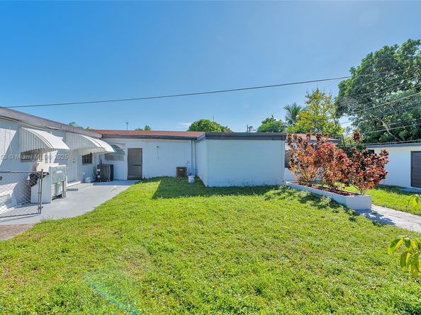 6130 SW 32nd St, Miramar FL 33023