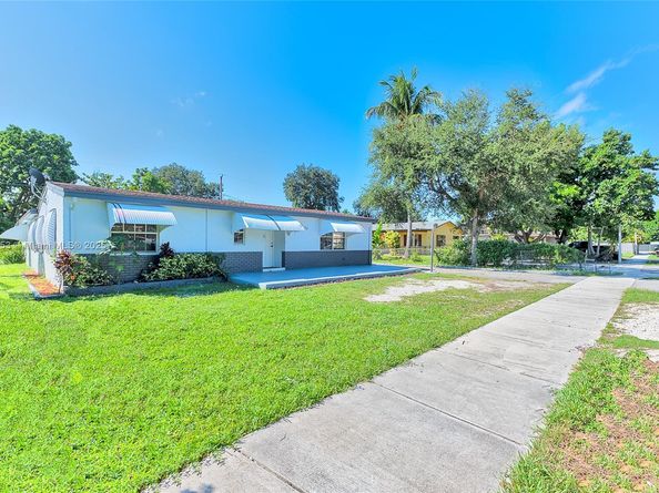 6130 SW 32nd St, Miramar FL 33023