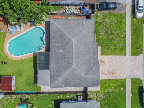 960 SW 83rd Ave, North Lauderdale FL 33068