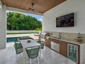 80 NW 129th Ave, Miami FL 33182