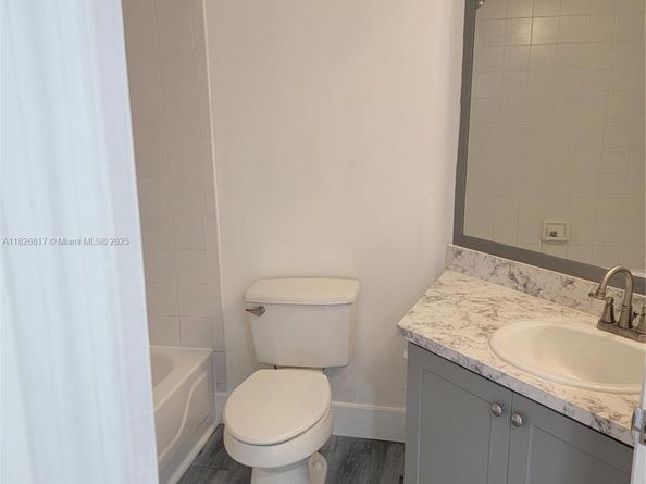 2009 SE 10th Ave 318, Fort Lauderdale FL 33316