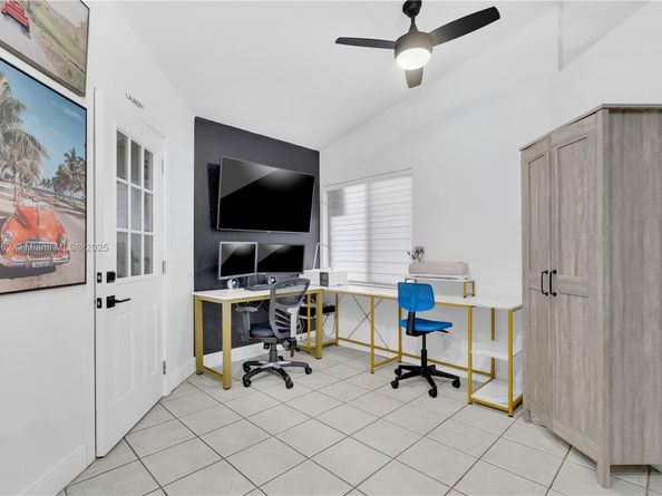 15555 SW 57th Ter, Miami FL 33193