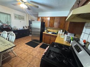 3651 SW 40th Ave, West Park FL 33023