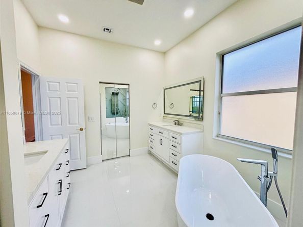 5044 SW 164th Ave, Miramar FL 33027