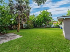 312 NW 35th St, Oakland Park FL 33309
