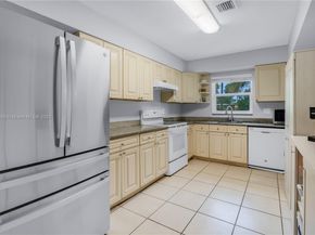 312 NW 35th St, Oakland Park FL 33309