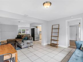 312 NW 35th St, Oakland Park FL 33309