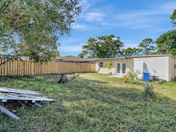 1240 SW 32nd Ave, Fort Lauderdale FL 33312