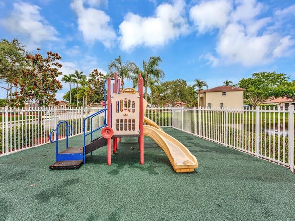 16103 Opal Creek Dr, Weston FL 33331