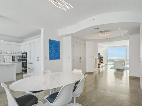 300 S Pointe Dr 3502, Miami Beach FL 33139