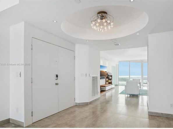 300 S Pointe Dr 3502, Miami Beach FL 33139