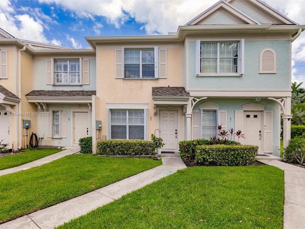 23 Simonton Cir, Weston FL 33326