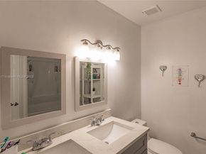 23 Simonton Cir, Weston FL 33326