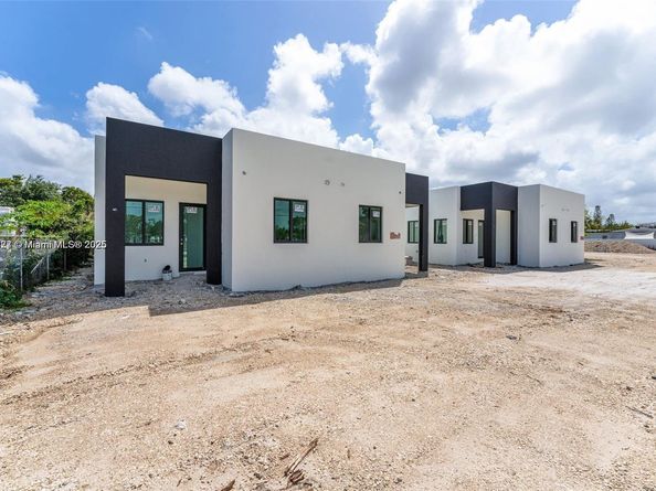 12330 SW 219th St, Miami FL 33170