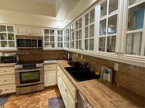3700 Island Blvd C203, Aventura FL 33160