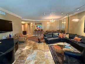 3700 Island Blvd C203, Aventura FL 33160
