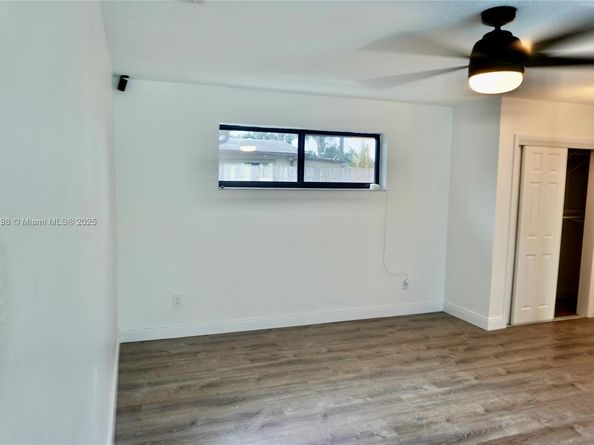 7321 Allen Dr, Hollywood FL 33024