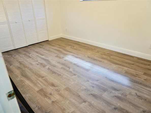 7321 Allen Dr, Hollywood FL 33024