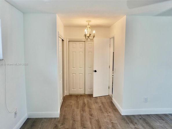 7321 Allen Dr, Hollywood FL 33024