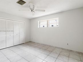 7321 Allen Dr, Hollywood FL 33024