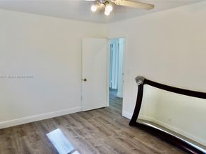 7321 Allen Dr, Hollywood FL 33024