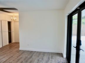 7321 Allen Dr, Hollywood FL 33024