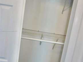 7321 Allen Dr, Hollywood FL 33024