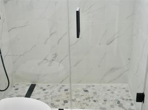 7321 Allen Dr, Hollywood FL 33024