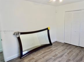 7321 Allen Dr, Hollywood FL 33024