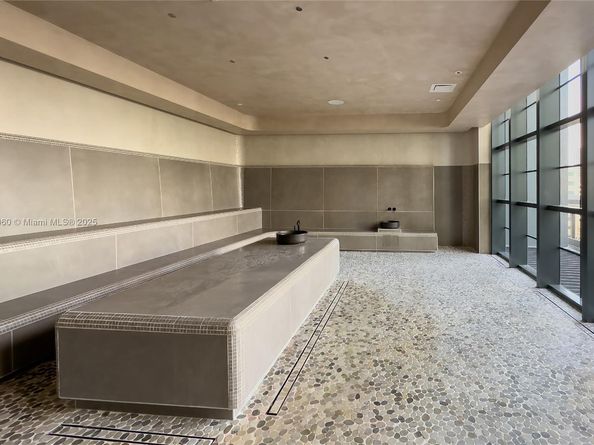 159 NE 6th St 3209, Miami FL 33132