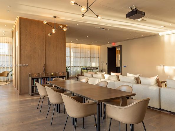 159 NE 6th St 3209, Miami FL 33132