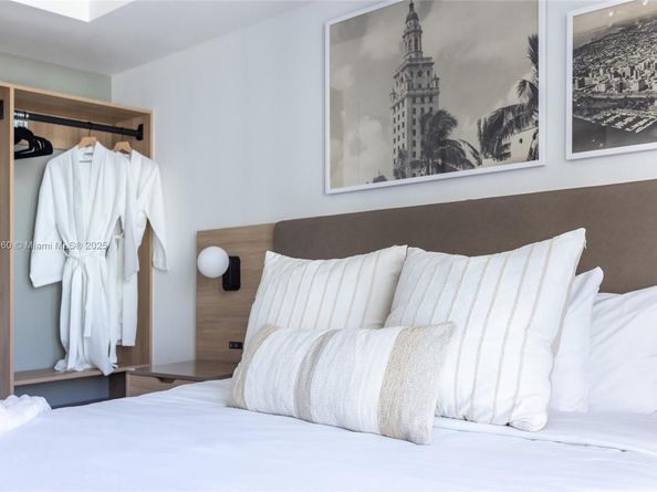 159 NE 6th St 3209, Miami FL 33132