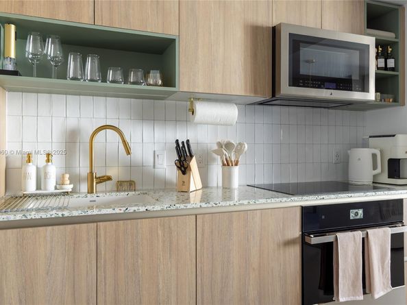 159 NE 6th St 3209, Miami FL 33132