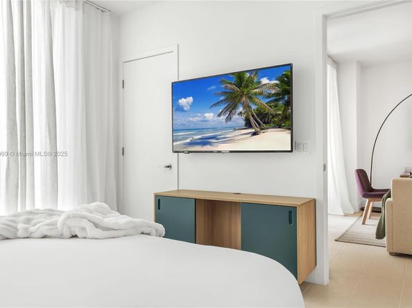 159 NE 6th St 3209, Miami FL 33132