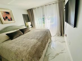 1740 NW N River Dr 626, Miami FL 33125