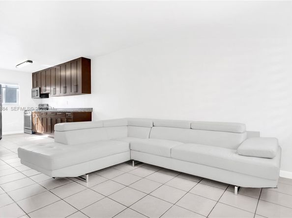 1281 W 29th St 6, Hialeah FL 33012