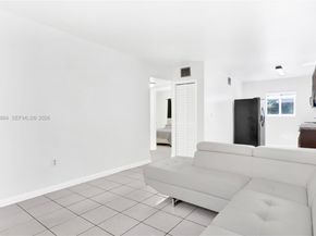 1281 W 29th St 6, Hialeah FL 33012